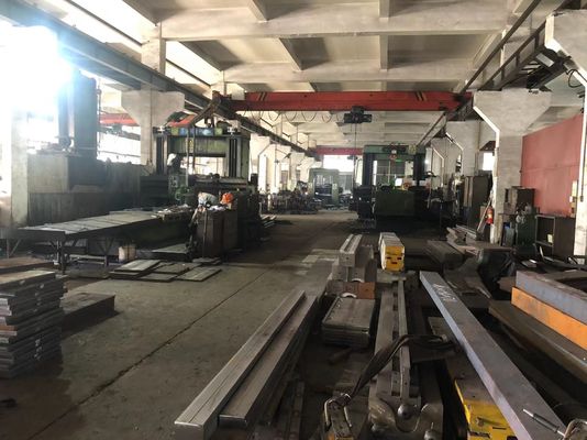 เครื่องมือทำเสากลมและเหลี่ยมทรงกรวย/ แม่พิมพ์สำหรับเสาไฟ 10 ม. สำหรับผู้ผลิตเสาไฟรัสเซีย