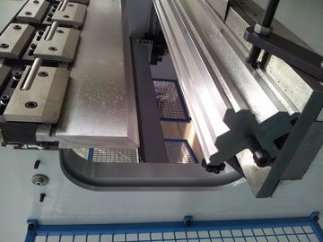 เครื่องดัดไฮดรอลิกหลายแกนควบคุม ESTUN E200 สำหรับงานหนัก